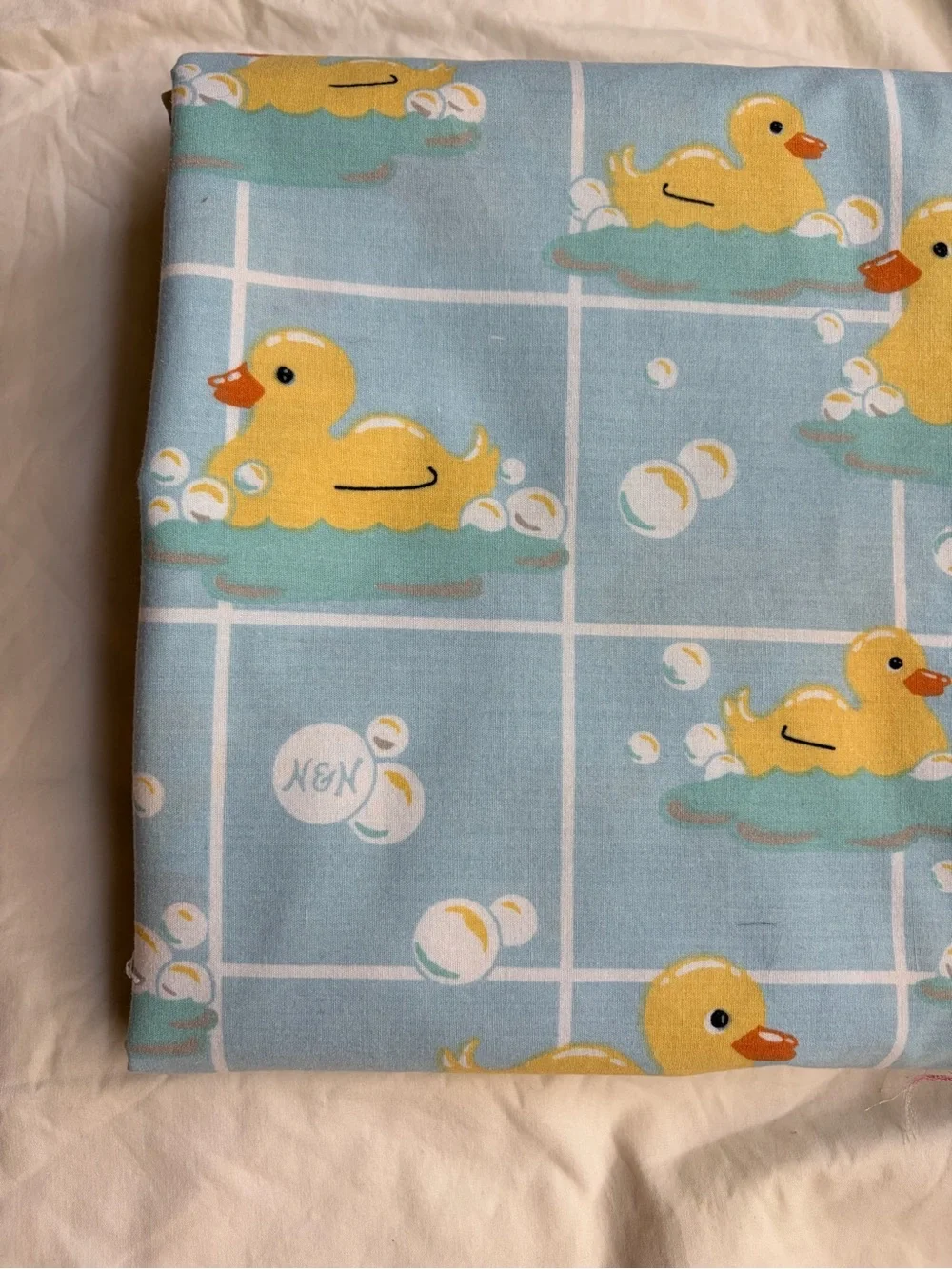 Vintage Cotton “Rubber Ducks in a Bubble Bath” Sheet Set